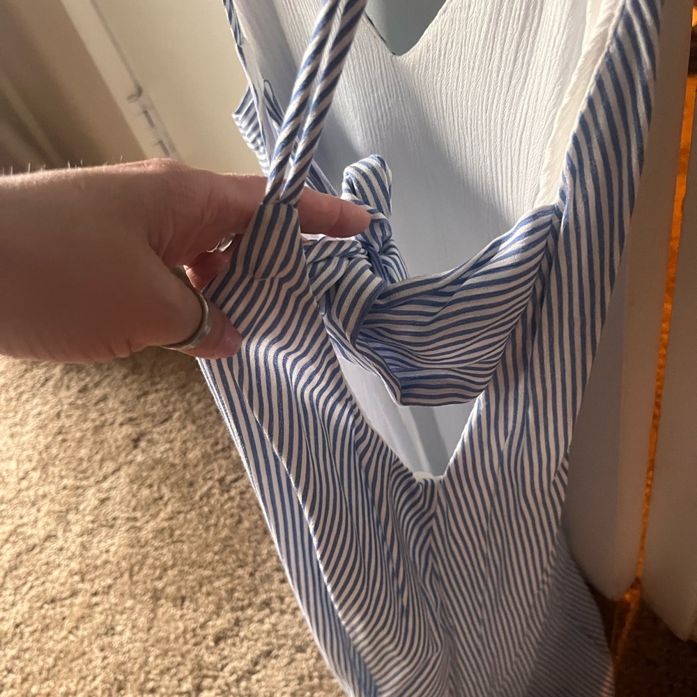 Blue and white, flowy, dress! From Lulus! Size xs! Never worn! Took the tags off